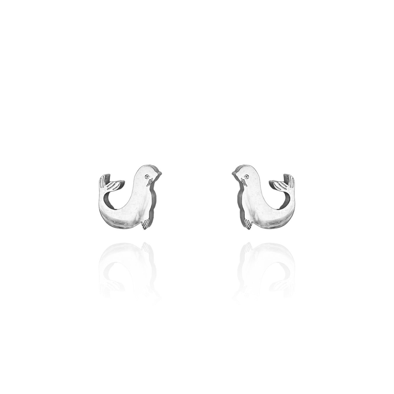 Seal Earrings Silver