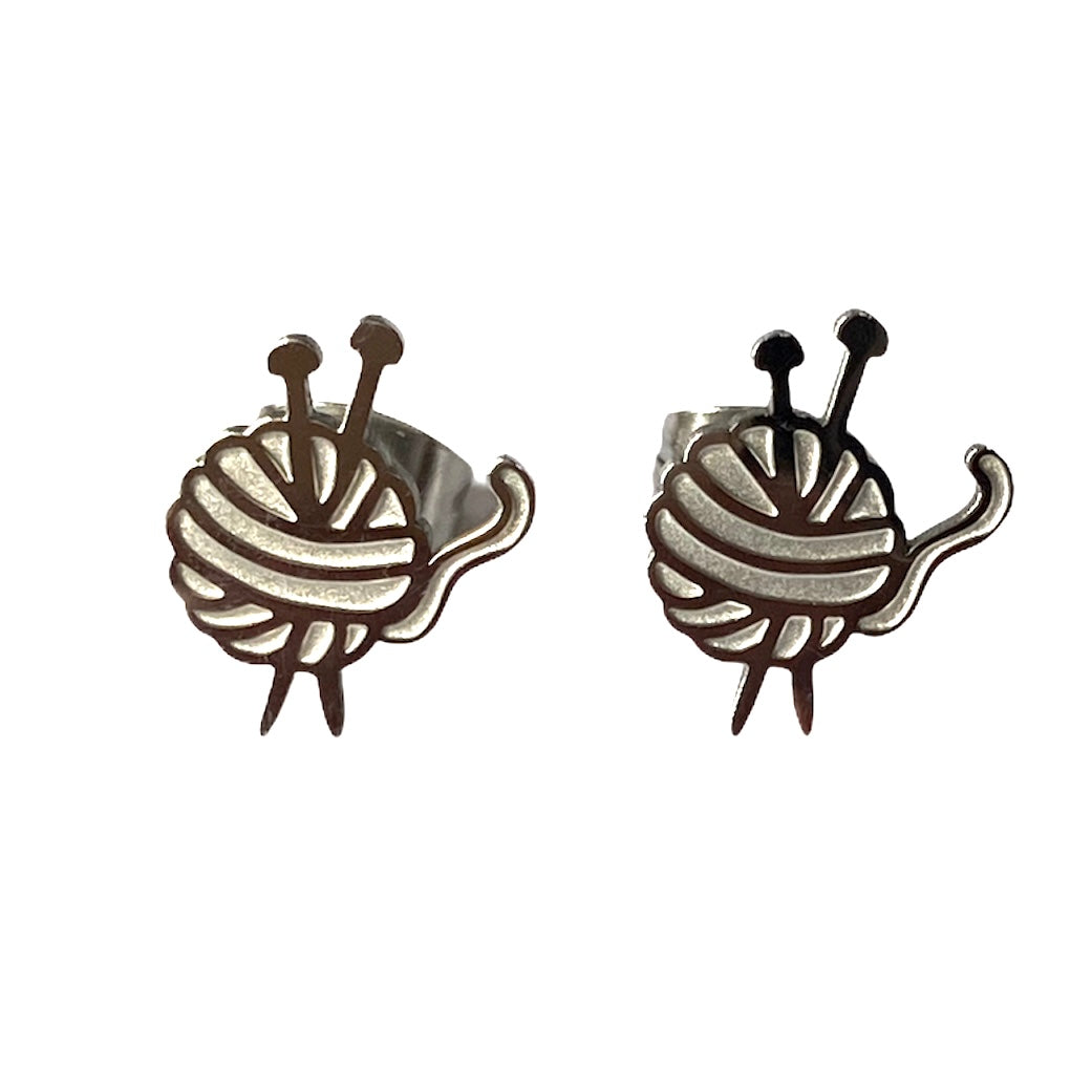 Knitting Needles and Yarn Studs Silver