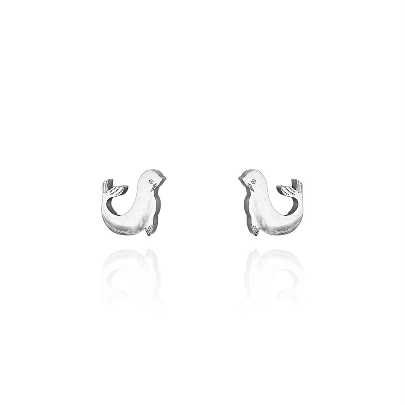 Seal Earring Studs Silver
