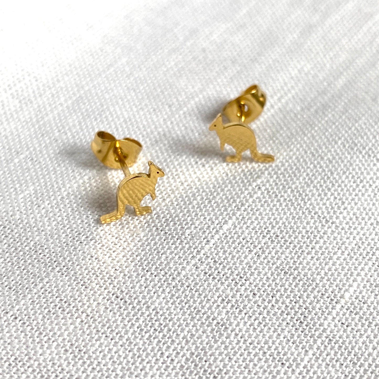 Kangaroo Earring Studs Gold