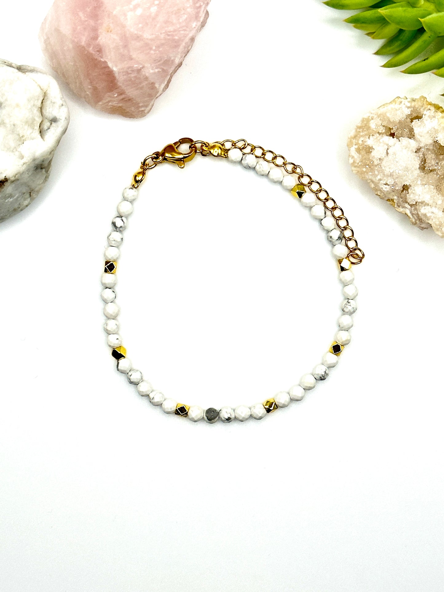 Howlite Natural Gem Stone Bracelet