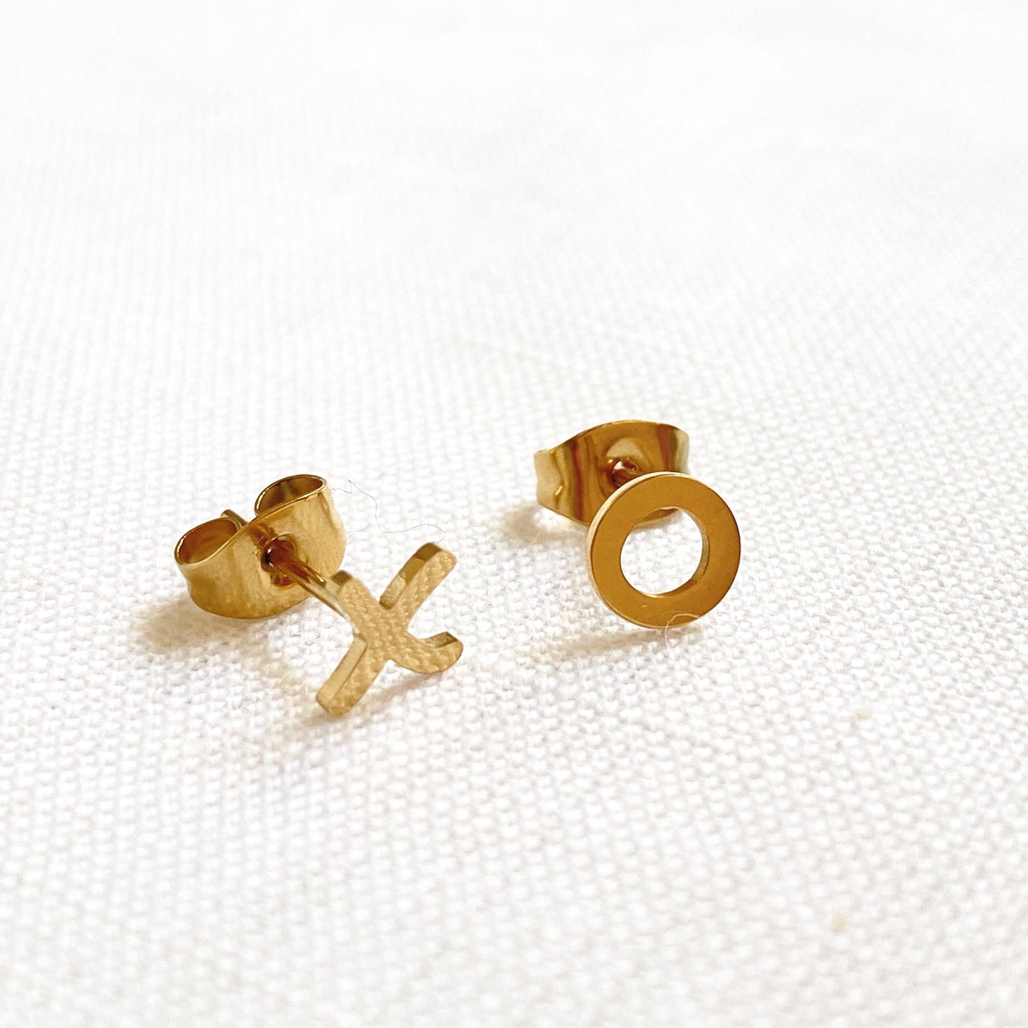 X & O Earring Studs Gold