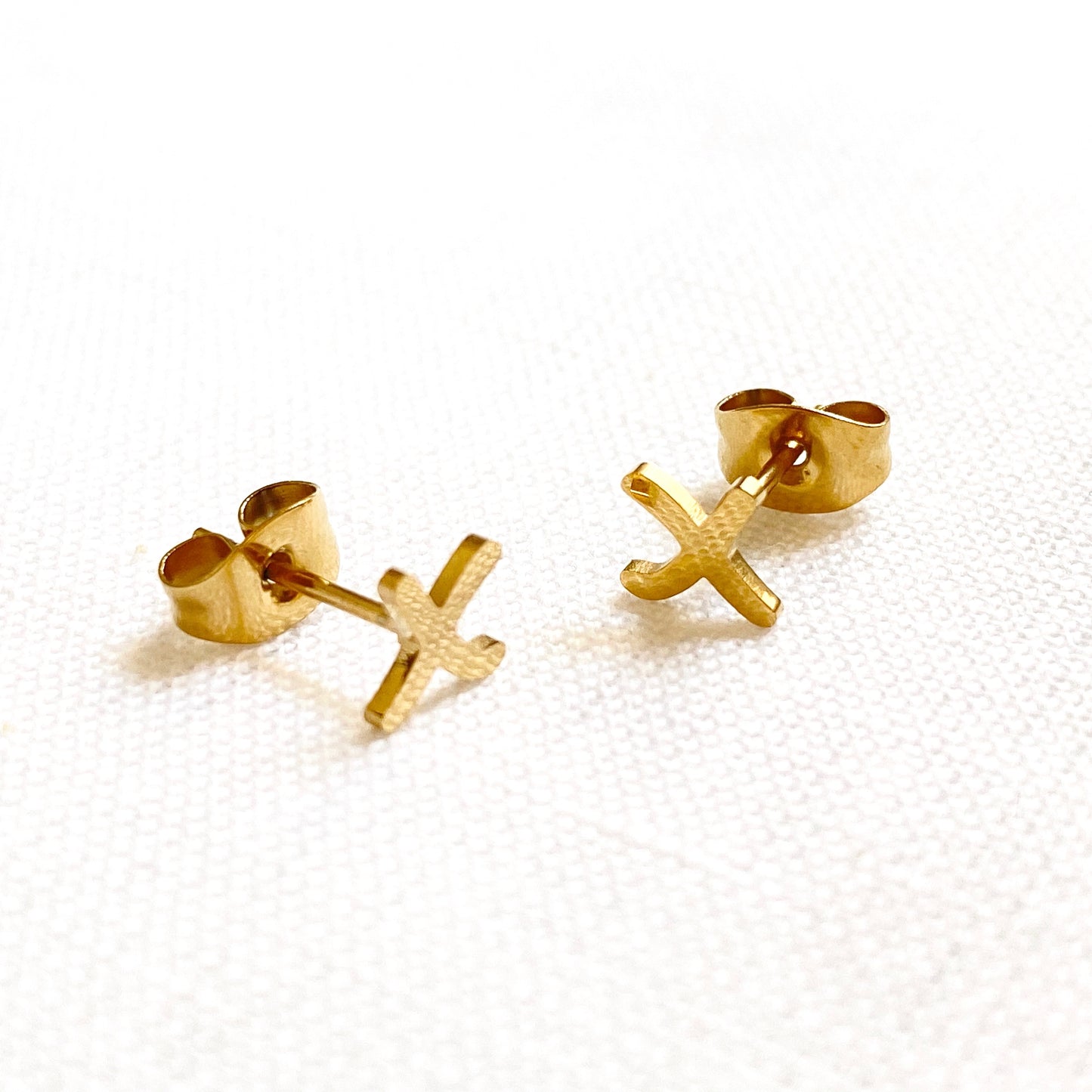 X Kisses Earring Studs Gold