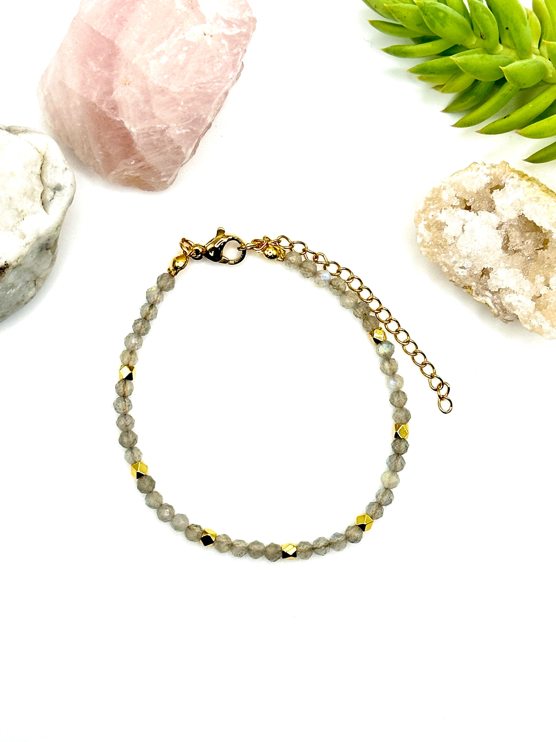 Crystal Code ⋅ Labradorite ⋅ Bracelet - Gems In Style