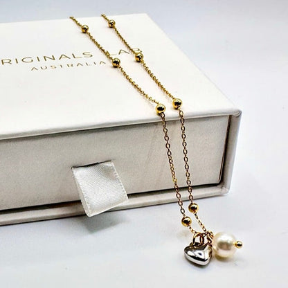 Satellite chain necklace with natural pearl and heart charm